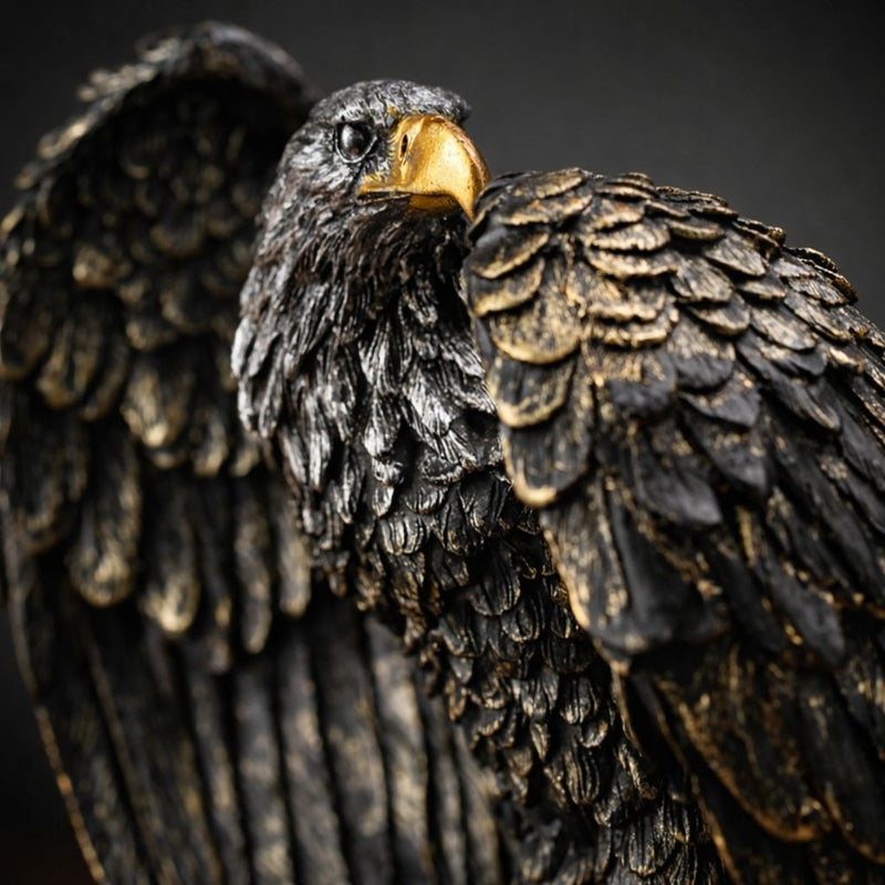 Nordic Eagle Sculpture – 9.84 x 7.48 in Modern Decorative Statue