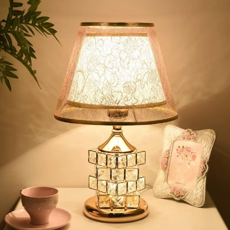 Luminária Abajur de Mesa e Cabeceira Elegance Jewel Crystal em LED Abajur - 0049 YuDome Dourado
