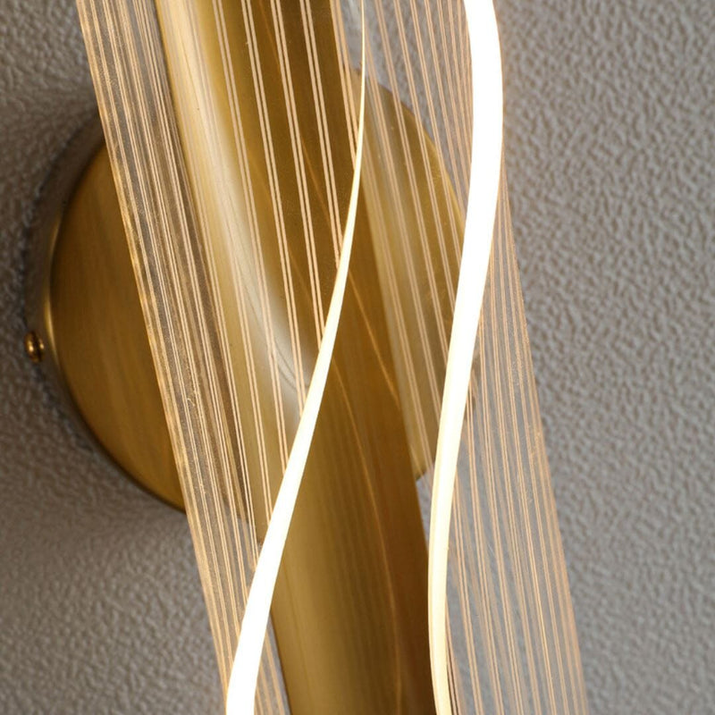 Luminária Arandela de Parede Klan Dourada Conceito