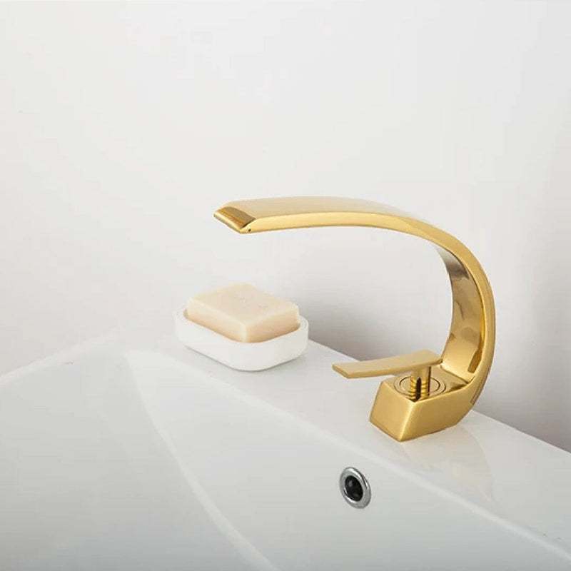 Torneira Classic Wave ### Conceito Ouro