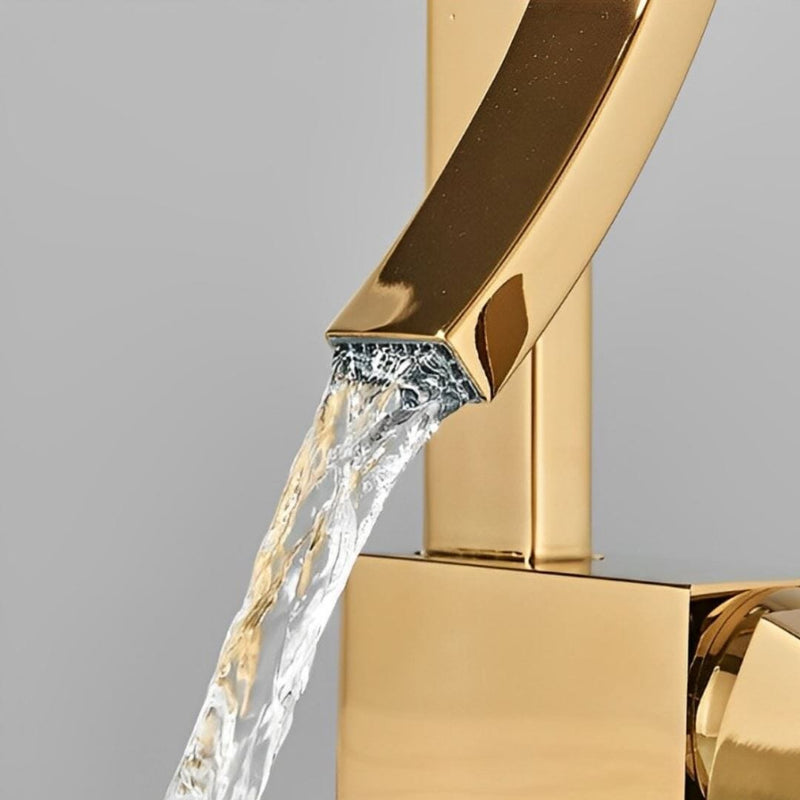 Torneira de Luxo Moderna Tower ### Conceito