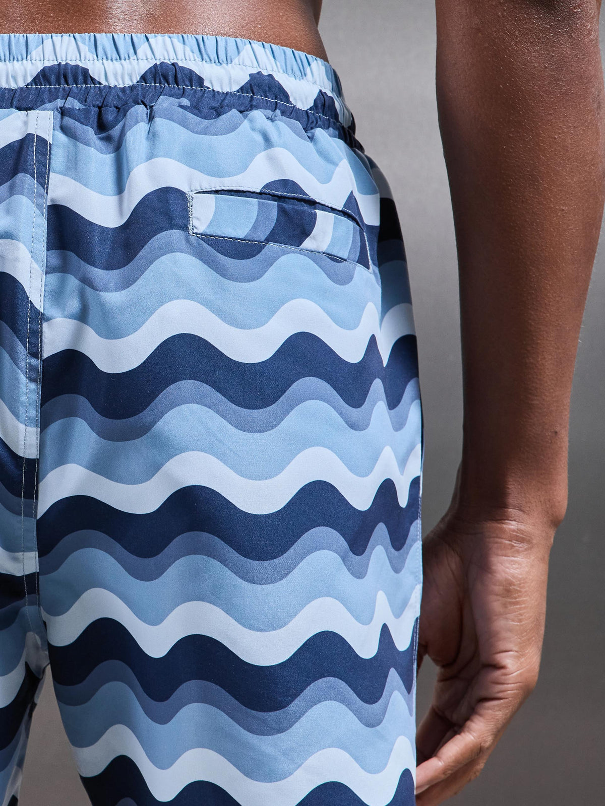 Palma Drawstring Printed Swim Short in Navy