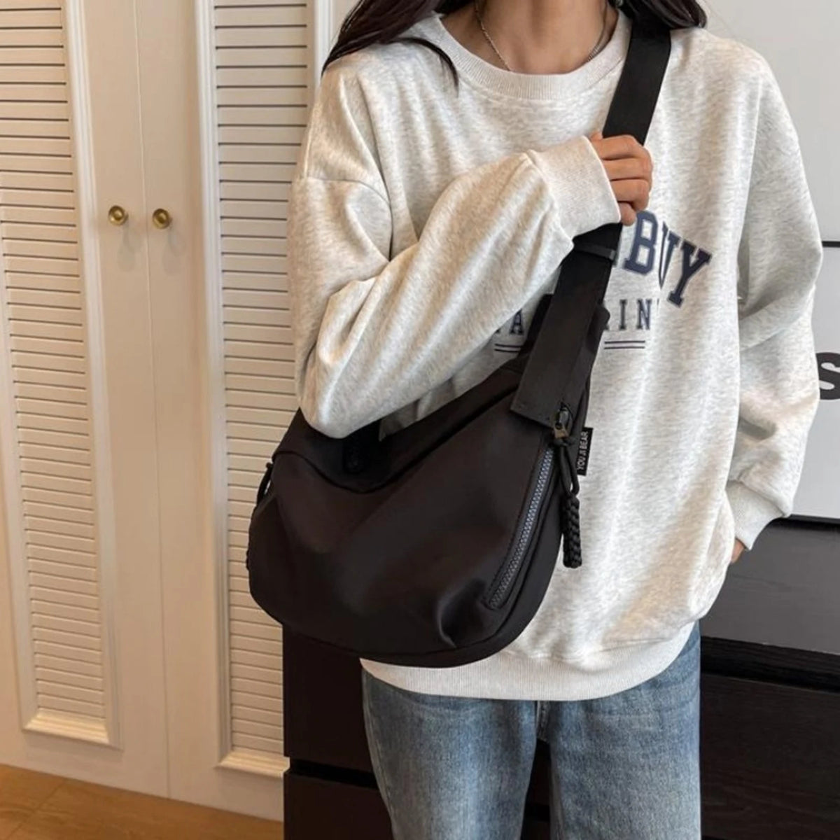Classy Large Shoulder Bag – Stylish & Spacious