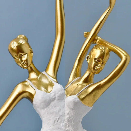 Esculturas Bailarinas Dourada em Resina Ballet Grace Collection Resina - 0081 Conceito 