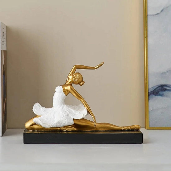 Esculturas Bailarinas Dourada em Resina Ballet Grace Collection Resina - 0081 Conceito 
