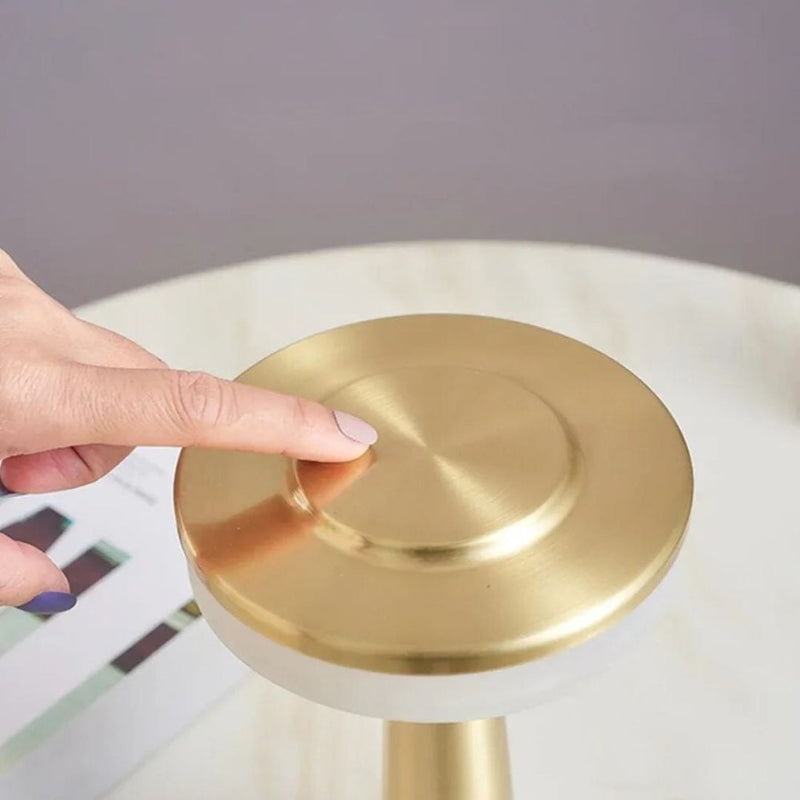 Luminária Abajur de Mesa RetroLux Touch LED Abajur - 0001 YuDome 