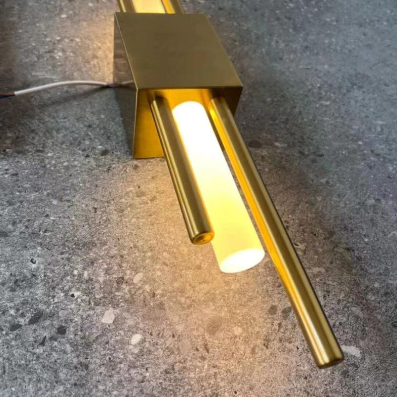 Luminária Arandela de Parede Kaya Dourada Arandela 0044 Conceito 